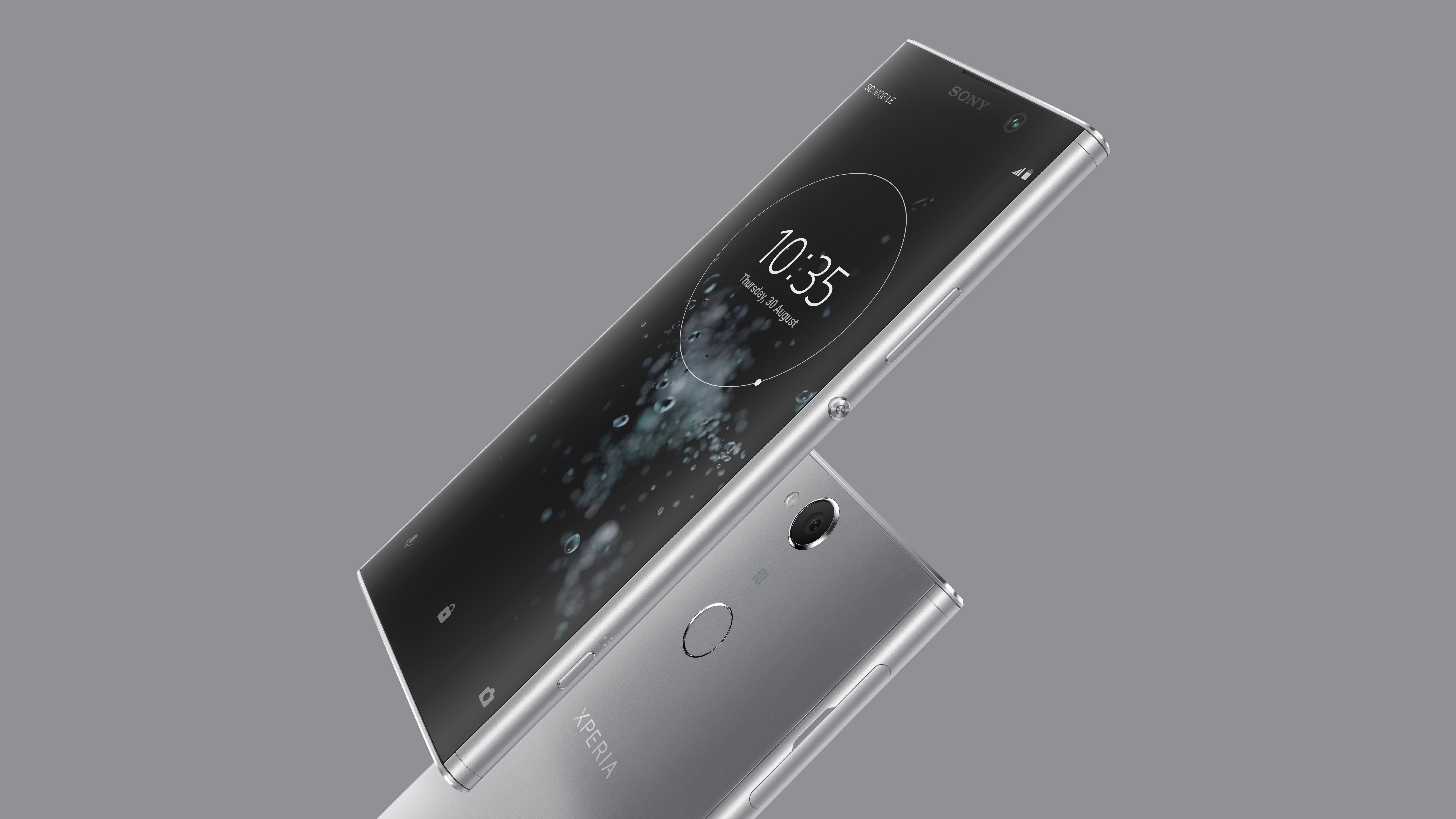 Front and back of the Xperia XA2 Plus